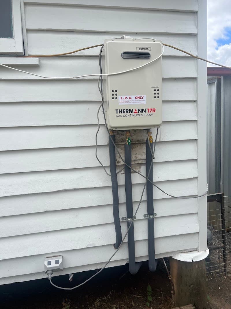 Henry's Plumbing, Electrical and Air Conditioning - Toowoomba plumber work in Harristown
