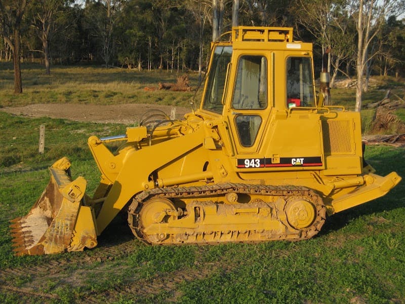 HERVEY BAY DROTT HIRE demolition work in Susan River