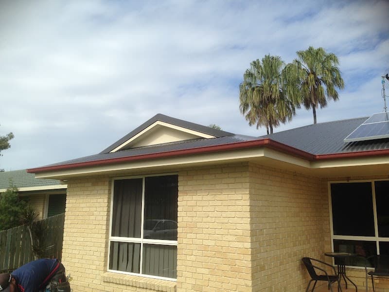 Hervey Bay Roofing and Gutter - Top Quality Roofing Services gutter cleaning work in Pialba
