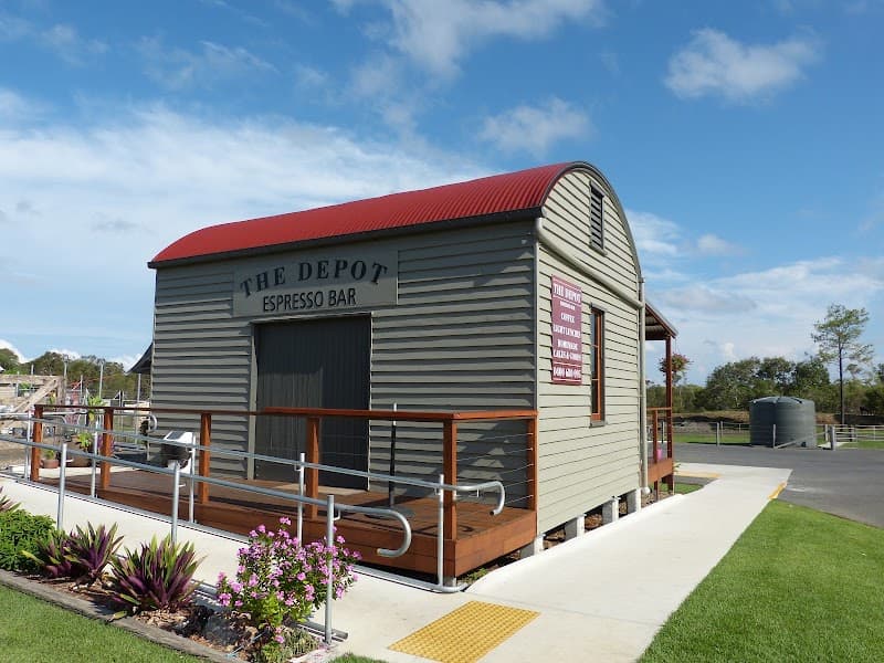 Hervey Bay Roofing and Gutter - Top Quality Roofing Services gutter cleaning work in Pialba