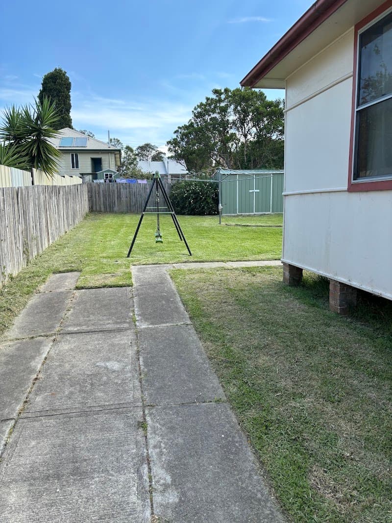 Hickey's Lawn Services lawn care work in Macquarie Hills