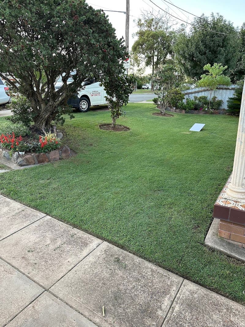 High Calibre Lawn Care- Maitland and Surrounds lawn care work in Rutherford