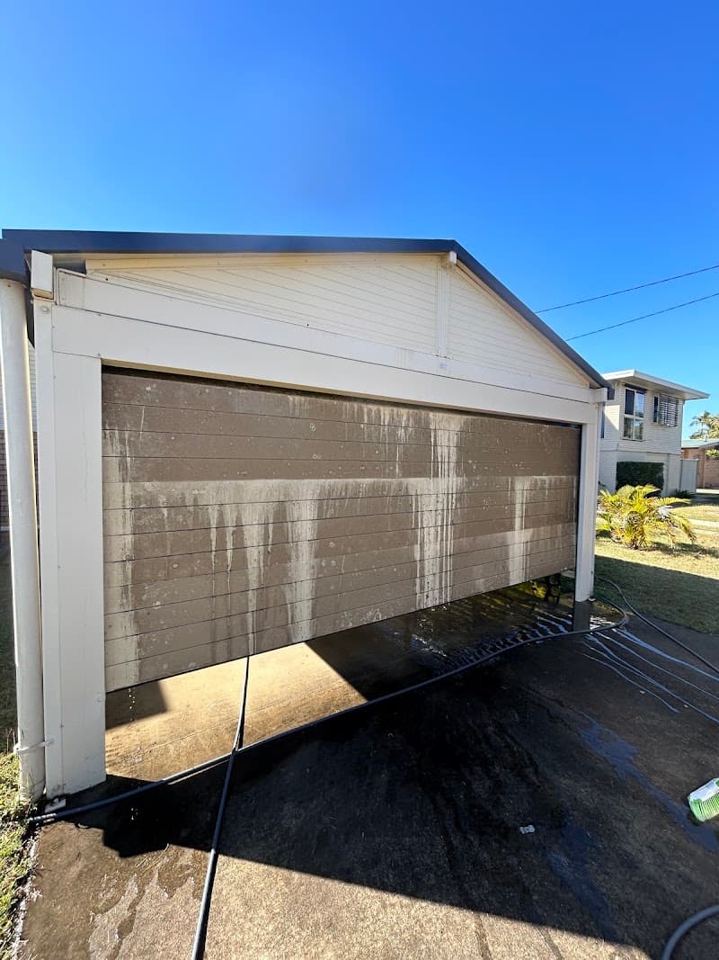 Hilly’s House & Solar Washing- Rockhampton cleaning work in Parkhurst