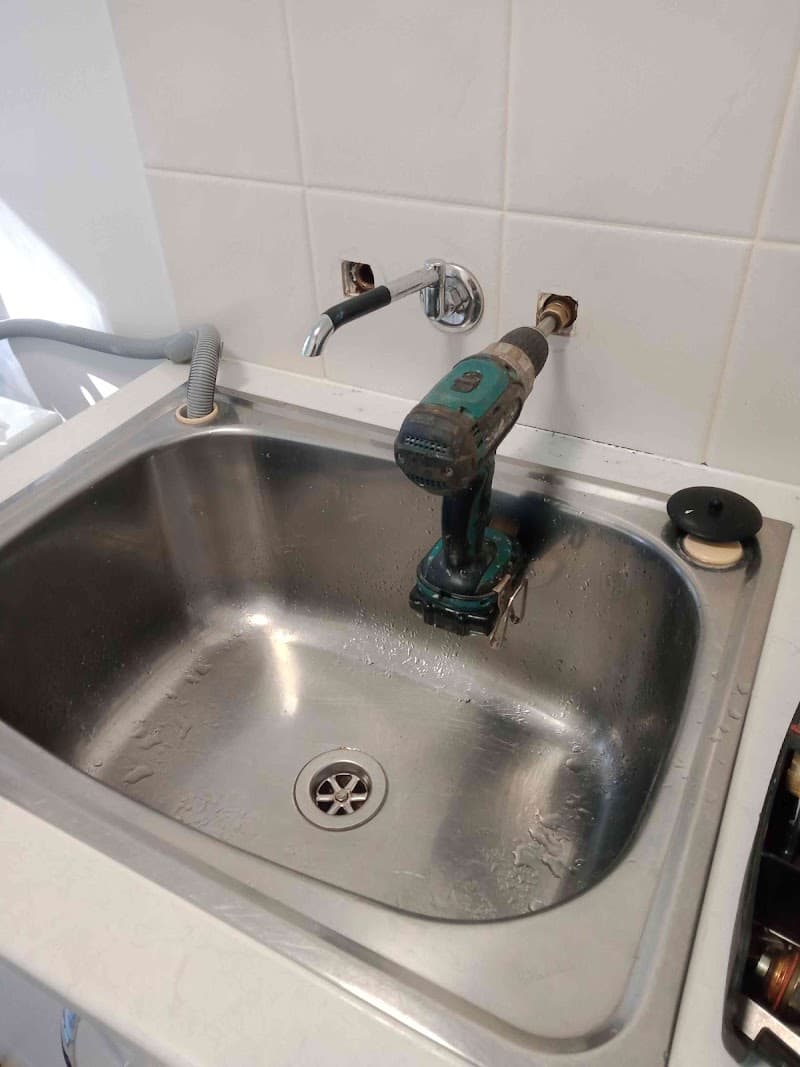 HJ plumbing plumber work in Pacific Paradise