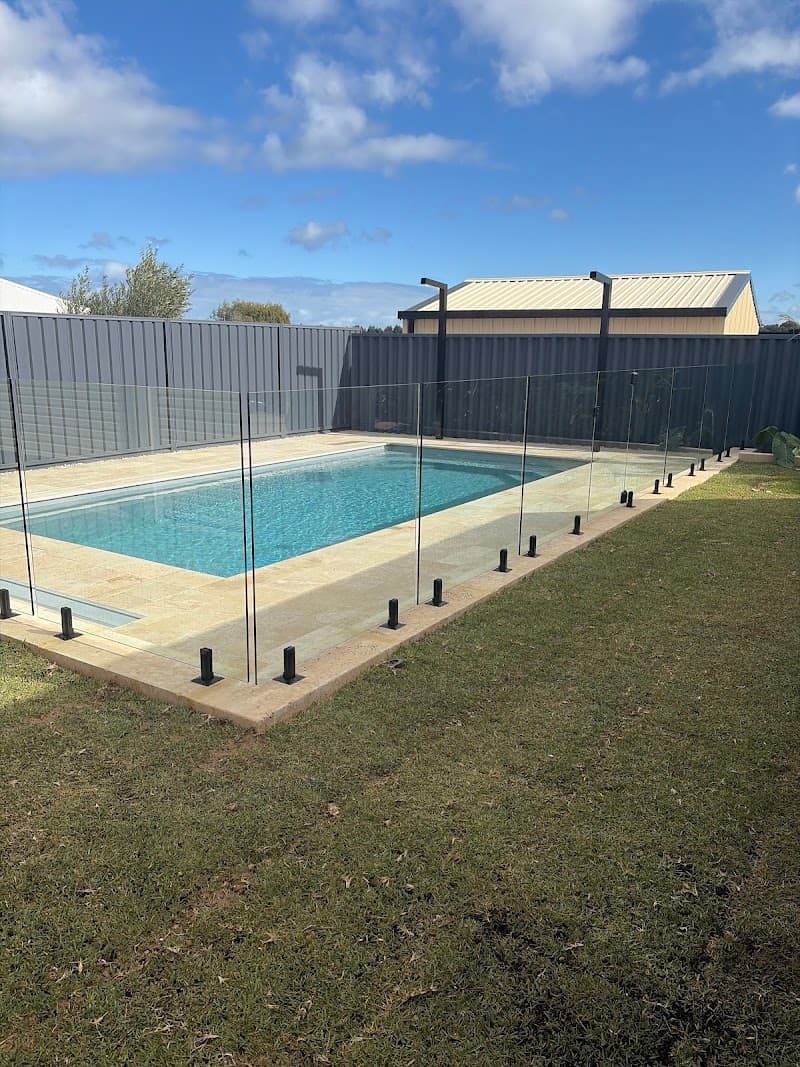 Hollywood Touch fencing work in East Bunbury