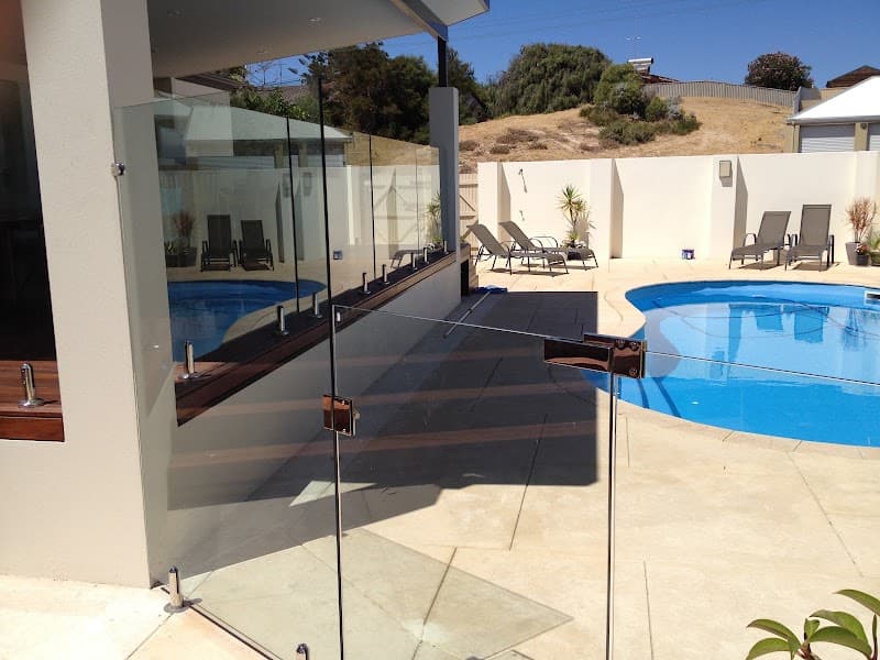 Hollywood Touch fencing work in East Bunbury