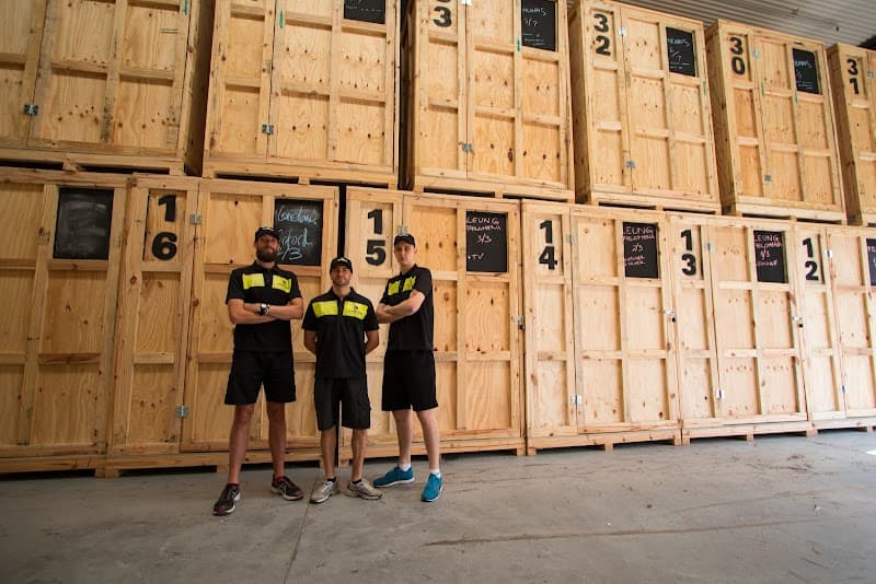 HOMEMOVE REMOVALISTS & STORAGE MELBOURNE removalist work in Melbourne