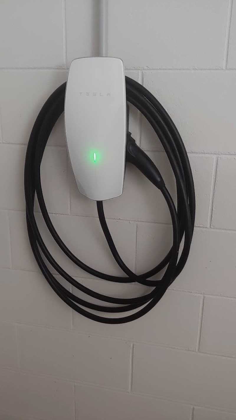 Hot Energy Electrical Service antenna & tv work in Bayview Heights