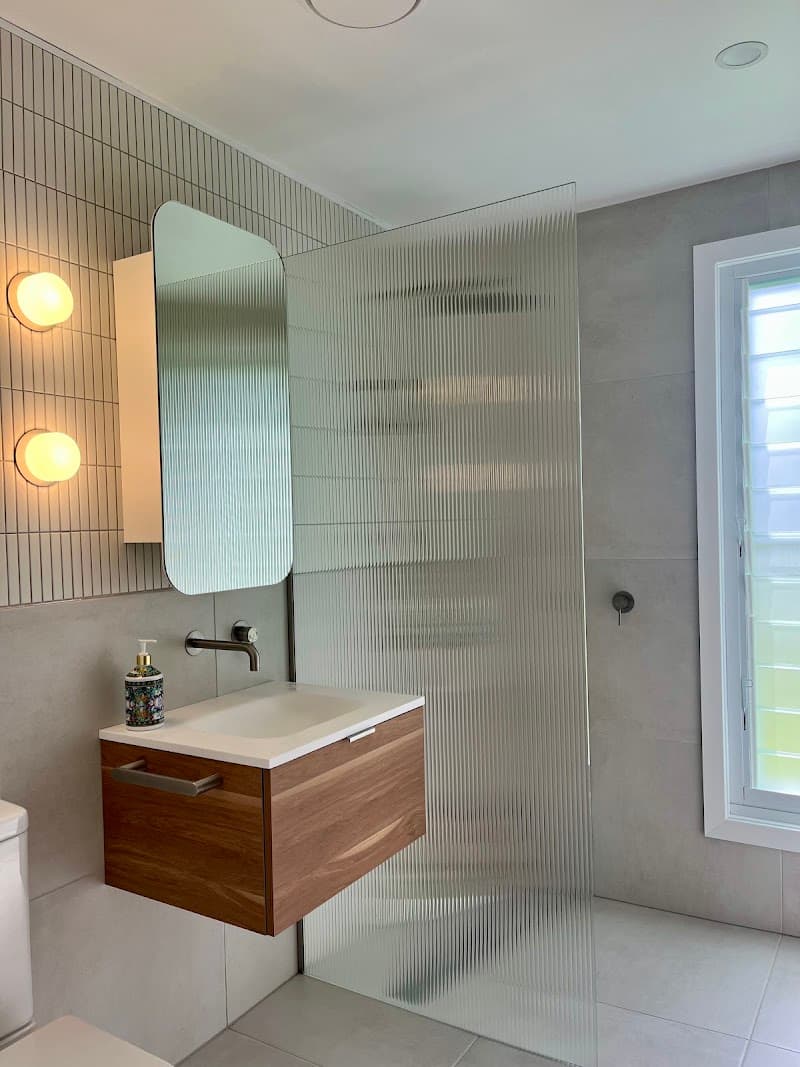 Howe Solutions Pty Ltd bathroom renovation work in Gwandalan