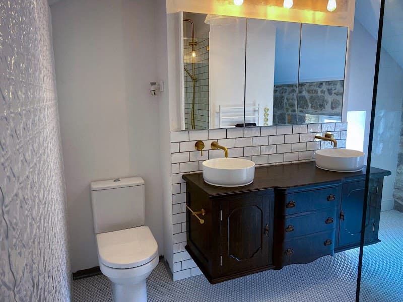 Howrah Plumbing - Hobart plumber work in Hobart