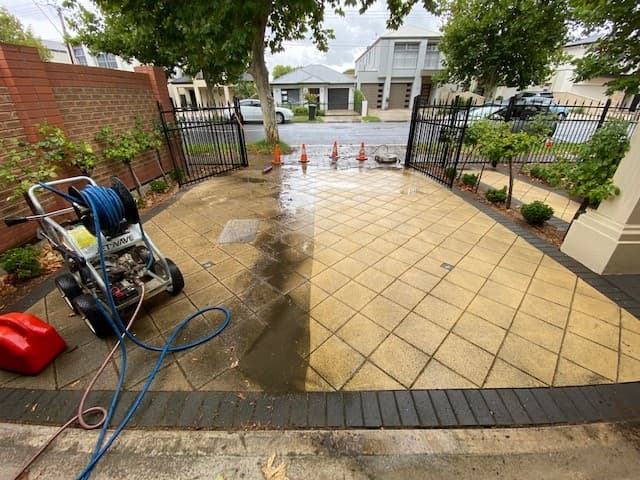 I Clean Carpets & Windows carpet cleaning work in Clarence Gardens