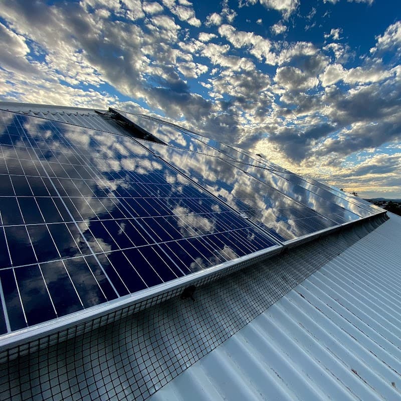 I Clean solar panel installation work in Ipswich