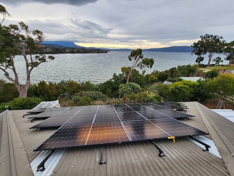 I Want Energy solar panel installation work in Moonah