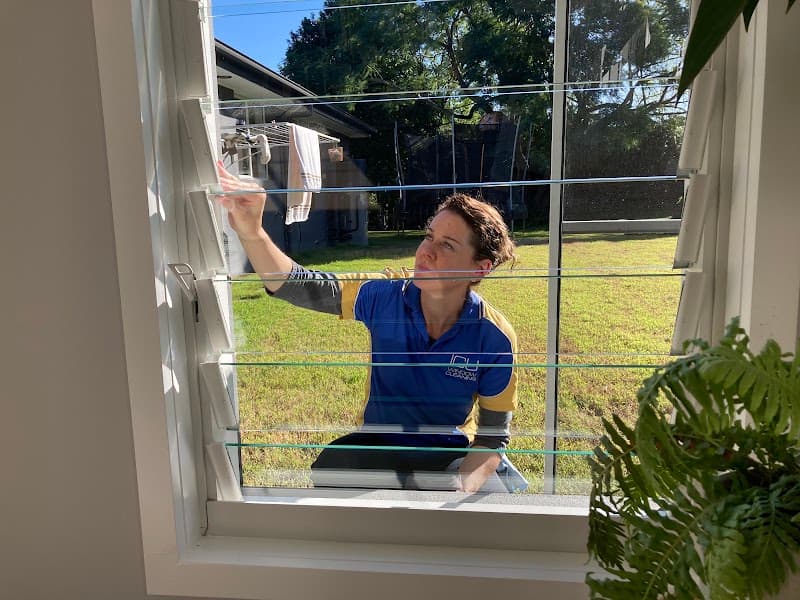 ICU CLEANING window cleaning work in Sinnamon Park