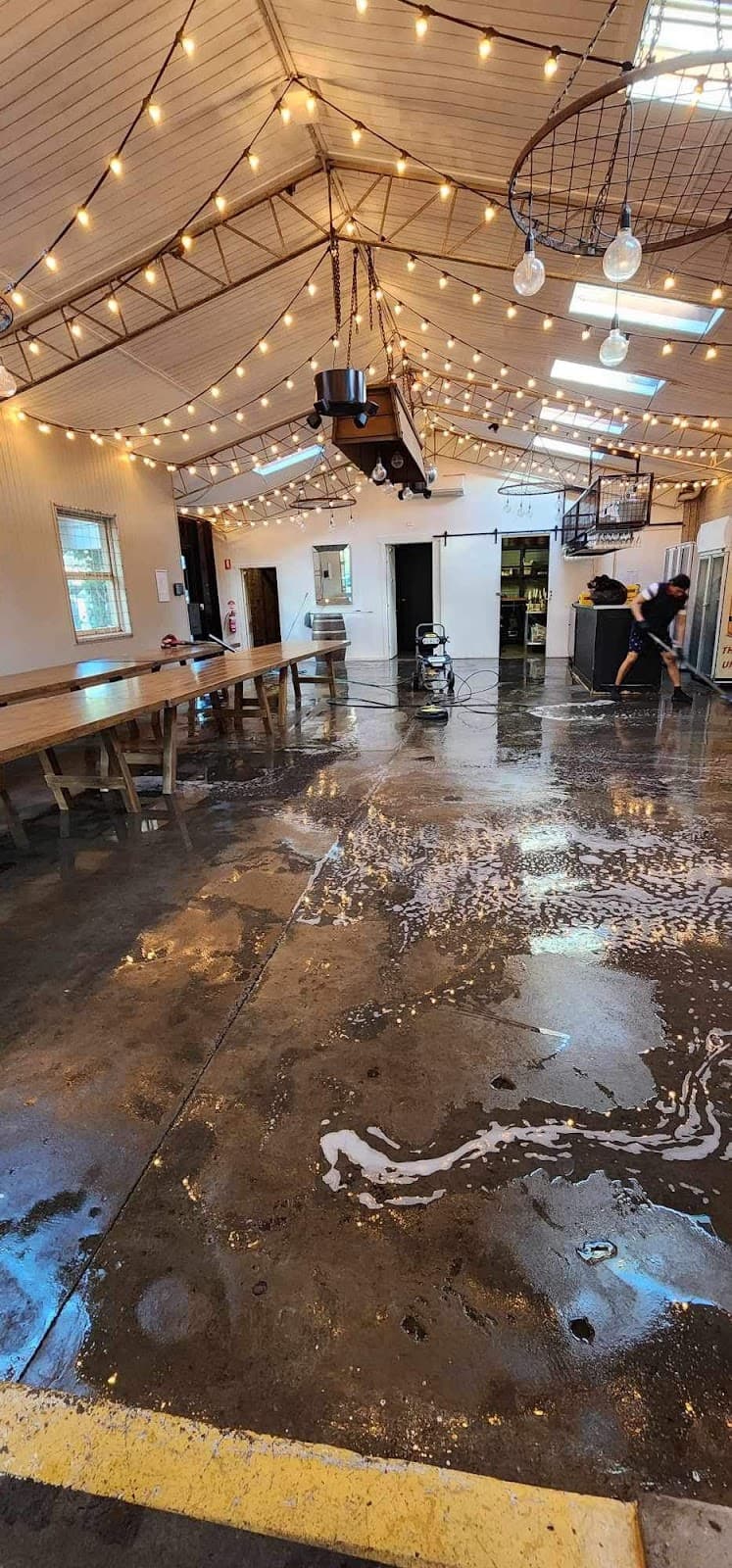 iLovah Cleaning Services pressure washing work in North Toowoomba