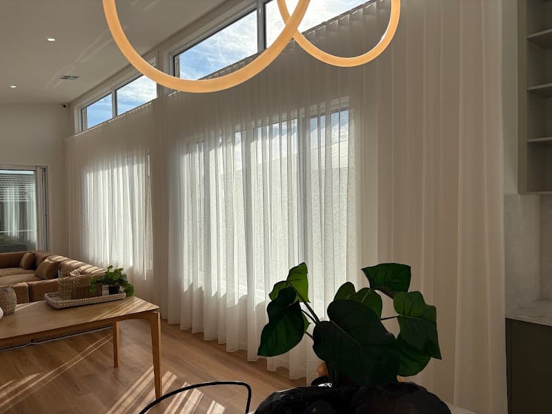 In & Out Custom Blind Solutions Ballarat curtains & blinds work in Alfredton