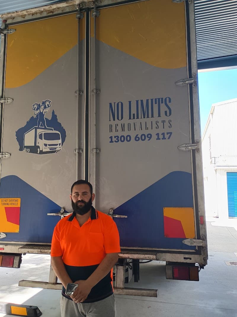 In N Out Removalist removalist work in Brisbane City