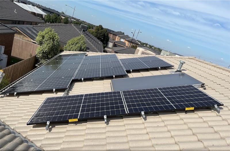 Incredible Solar and Energy Solutions solar panel installation work in Carlton