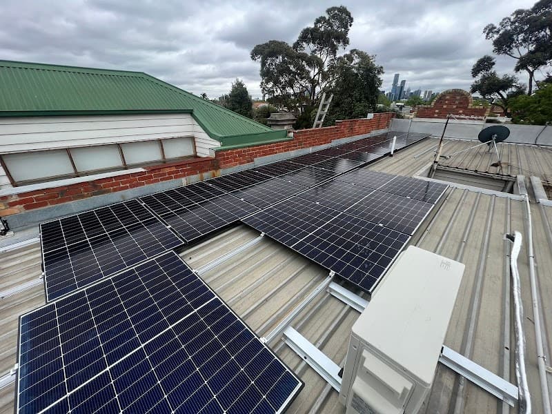 Incredible Solar and Energy Solutions solar panel installation work in Carlton