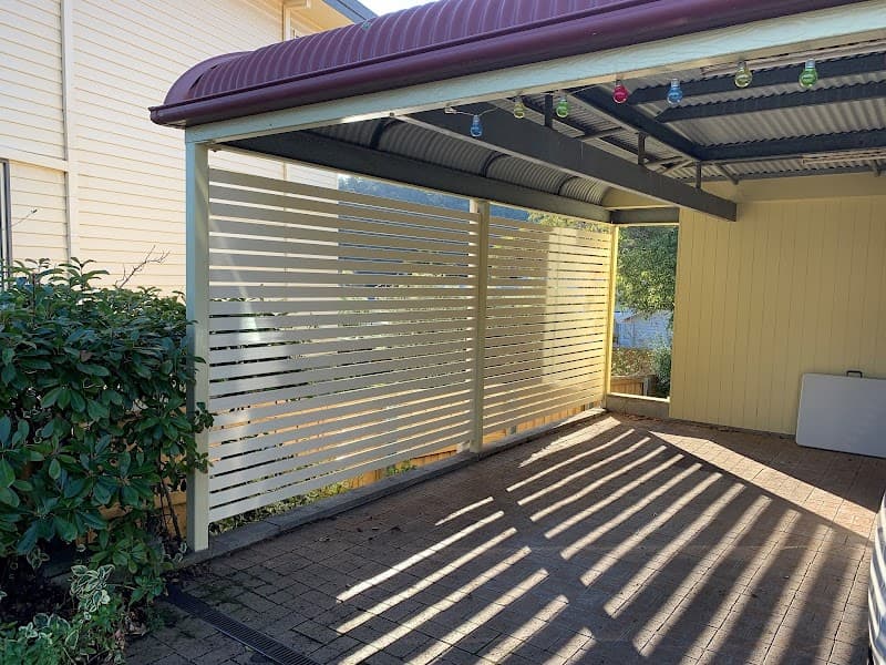Independent Roller Door Services garage doors work in Cambridge
