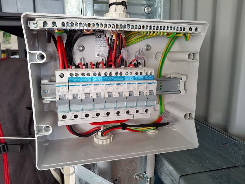 Infuse Electrical air conditioning work in Mackay