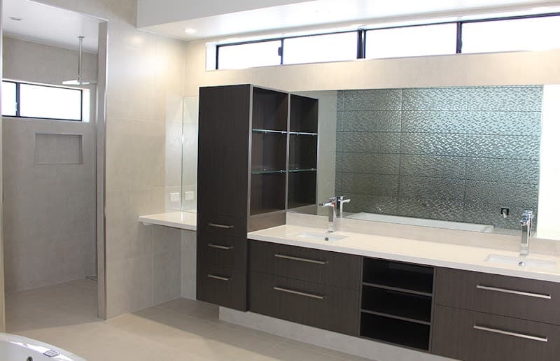 Inline Cabinets carpentry work in Thabeban