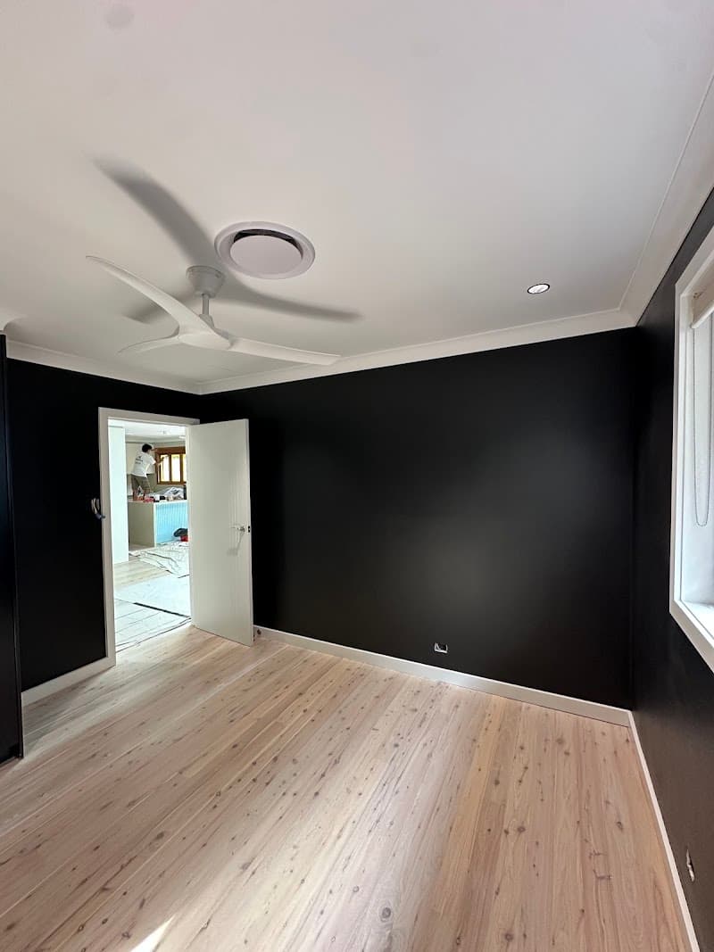 Innovak Painting Pty Ltd painter work in Dee Why