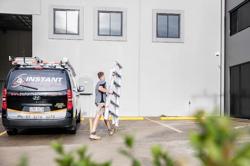 Instant Security security & cctv work in Seventeen Mile Rocks