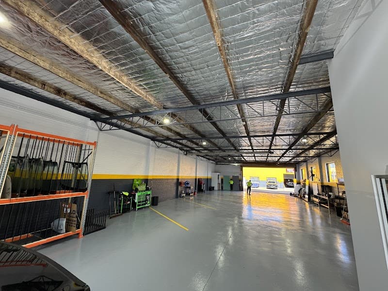 Instant Windscreens Canberra - Repairs & Tinting window tinting work in Fyshwick