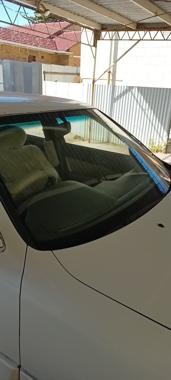 Instant Windscreens Edwardstown - Repairs & Tinting window tinting work in Melrose Park