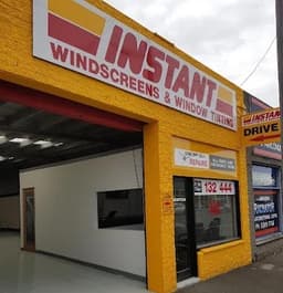 Instant Windscreens Geelong - Repairs & Tinting