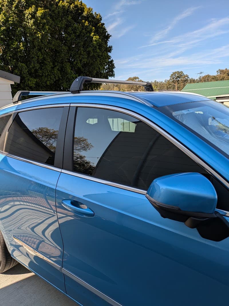 Instant Windscreens Newcastle - Repairs & Tinting glass & glazier work in Broadmeadow