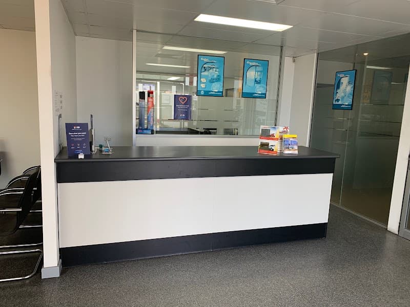 Instant Windscreens Osborne Park - Repairs & Tinting window tinting work in Osborne Park