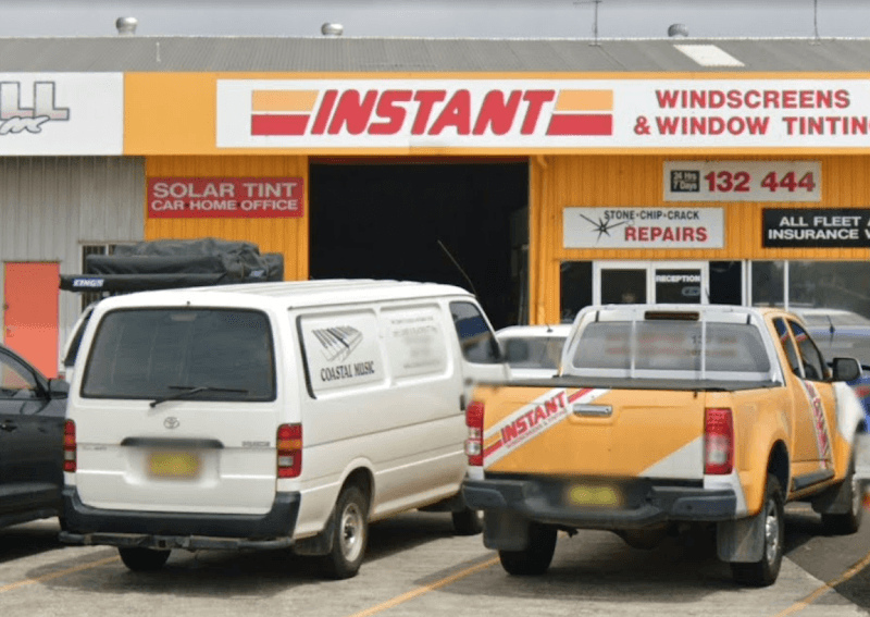 Instant Windscreens Port Macquarie - Repairs & Tinting glass & glazier work in Port Macquarie