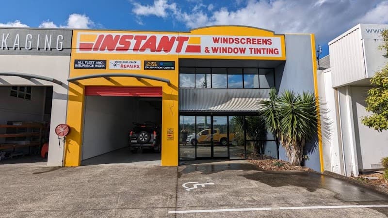 Instant Windscreens Sunshine Coast - Repairs & Tinting window tinting work in Kunda Park