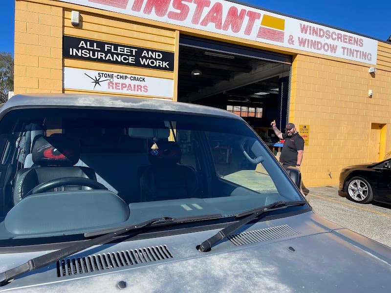 Instant Windscreens Tuggerah - Repairs & Tinting window tinting work in Tuggerah