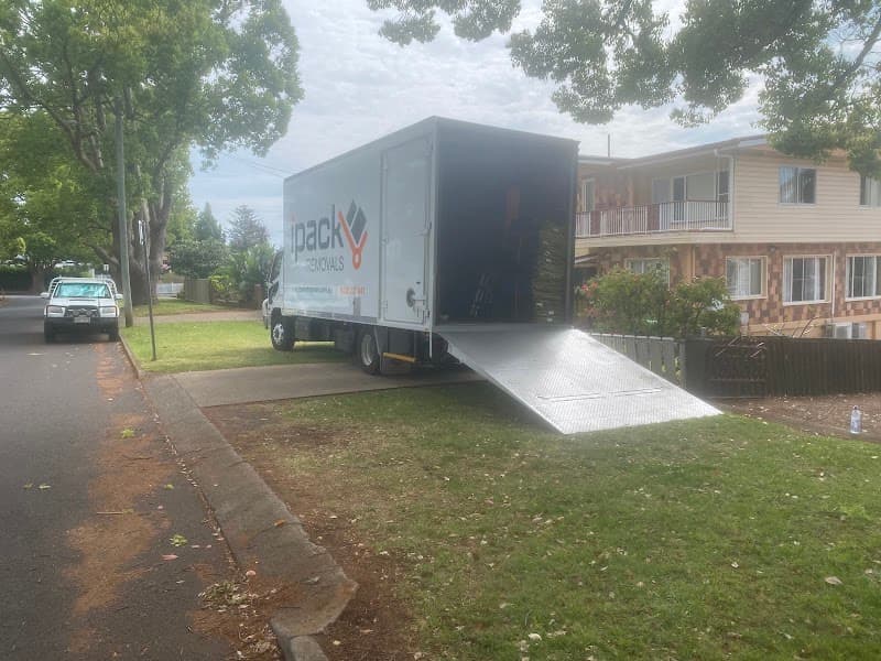 iPack Removals removalist work in Rangeville
