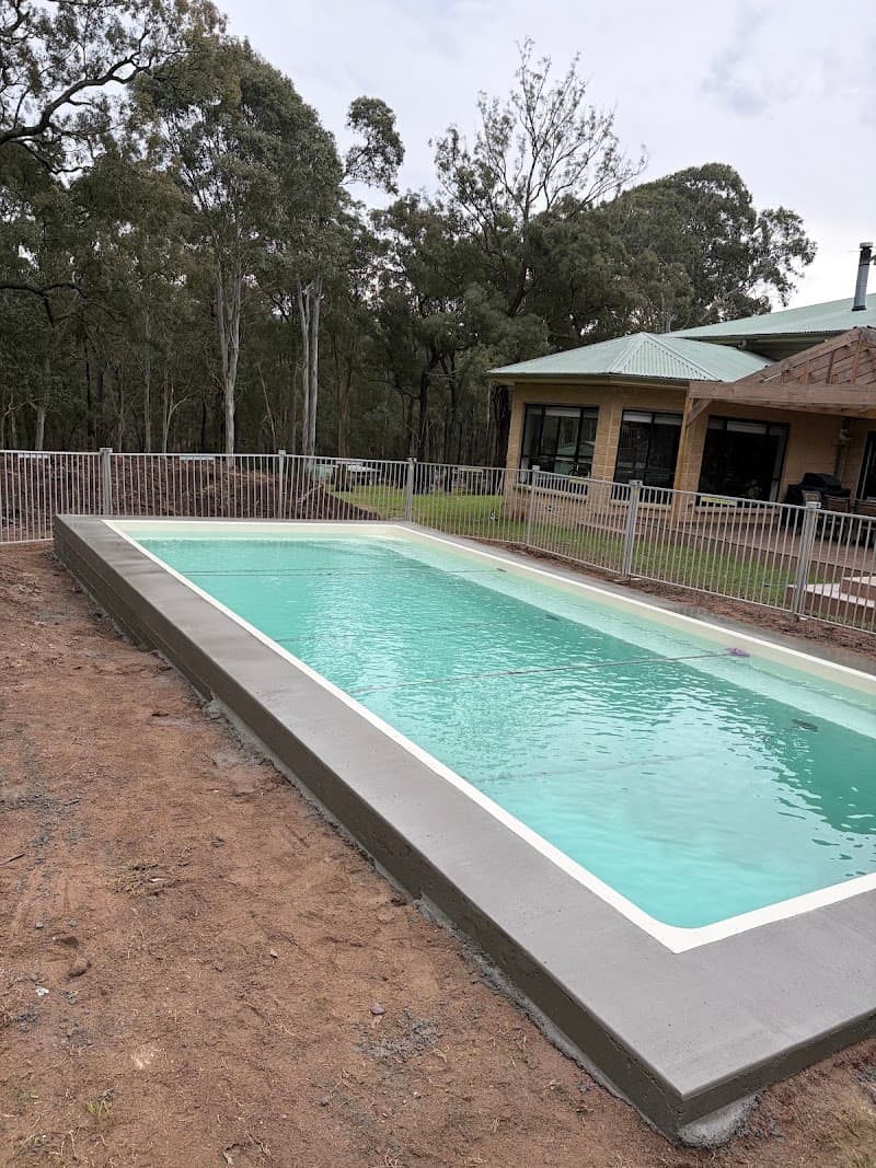 Irresistible Pools & Spas pool builder work in Castlereagh