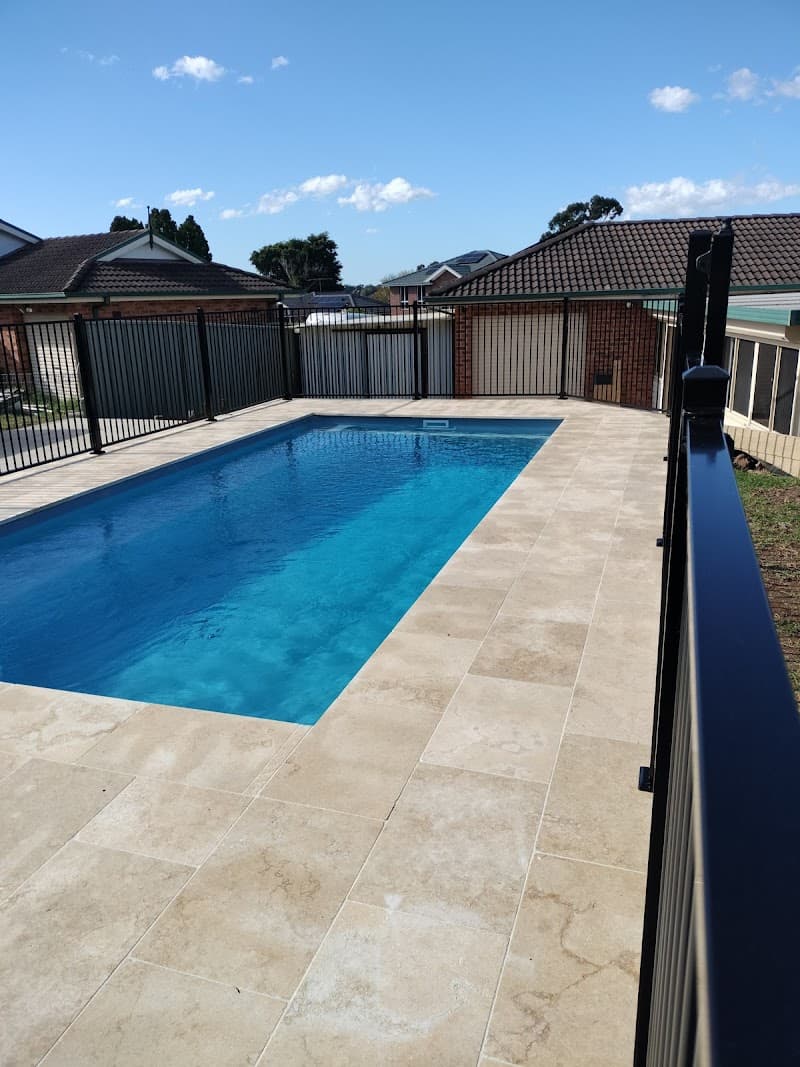 Irresistible Pools & Spas pool builder work in Castlereagh