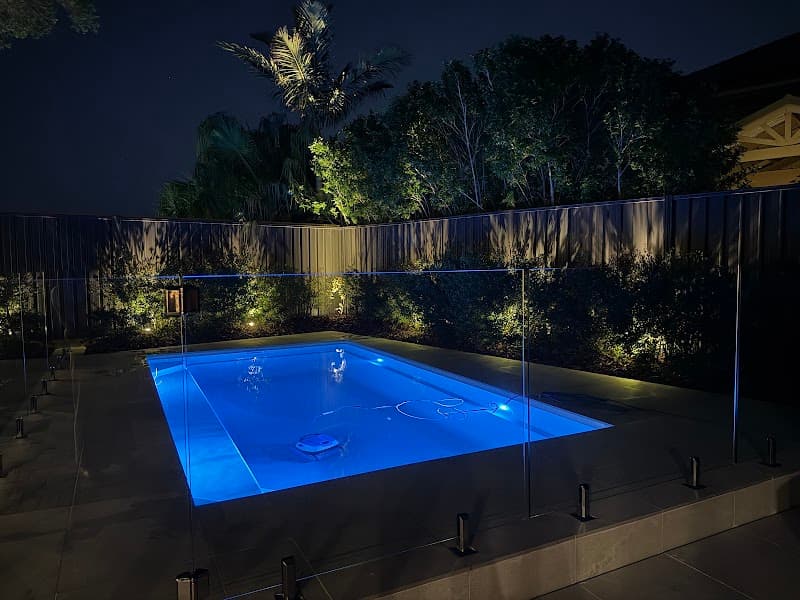 Irresistible Pools & Spas pool builder work in Castlereagh