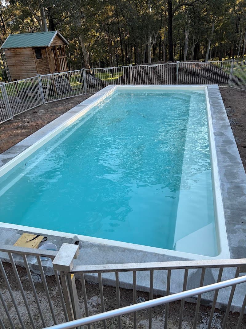 Irresistible Pools & Spas pool builder work in Castlereagh