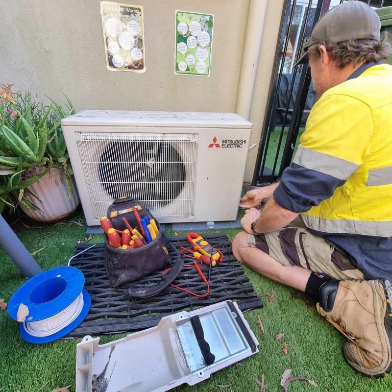 Irving Refrigeration air conditioning and servicing Bundaberg air conditioning work in Gooburrum