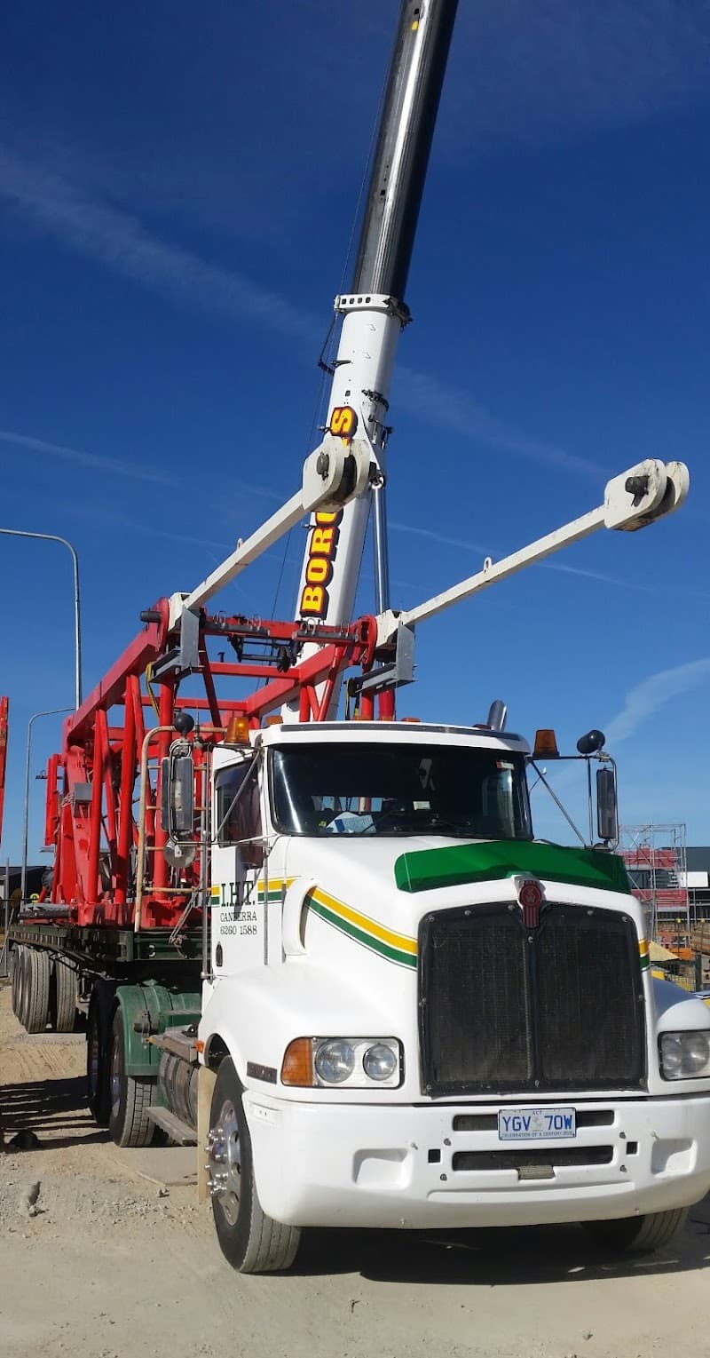 Irwin & Hartshorn demolition work in Hume