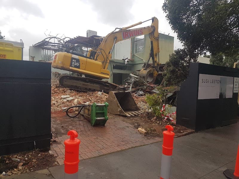Irwins Tree Removal Geelong tree services work in Moolap