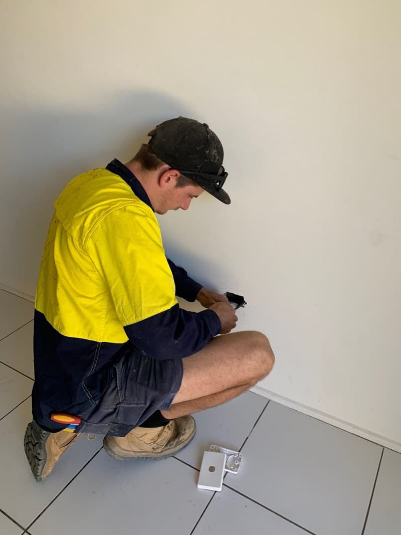 J - Elec Electrical Contractors Bundaberg electrician work in Bundaberg West