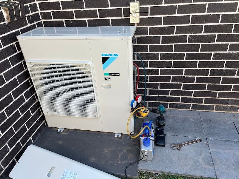 J H Air conditioning installation & repairs | Air Conditioning Cotswold Hills air conditioning work in Cotswold Hills