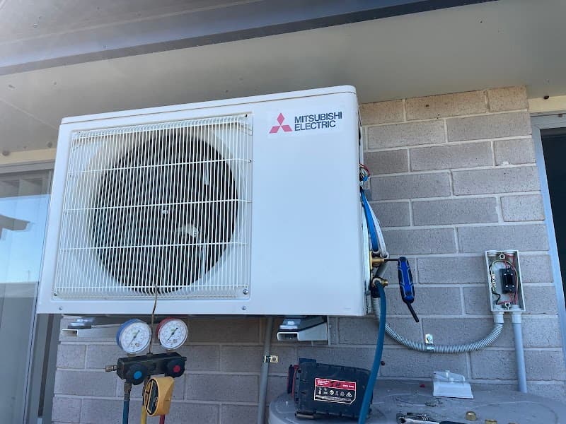 J H Air conditioning installation & repairs | Air Conditioning Cotswold Hills air conditioning work in Cotswold Hills