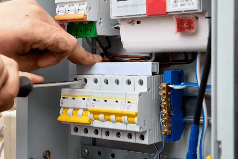 J.A.F Electrical Solutions electrician work in Kawana