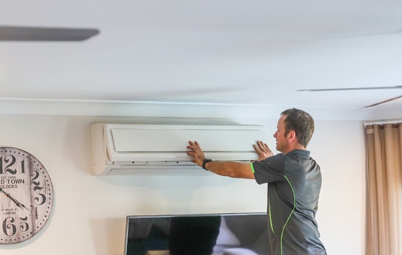 Jaques Electrical electrician work in Cairns City