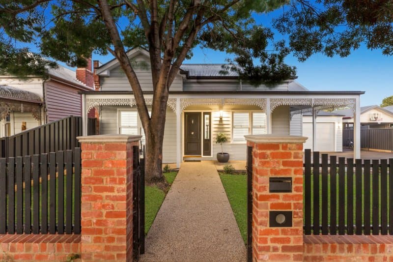 Jason Wescott Builder roofing work in East Bendigo